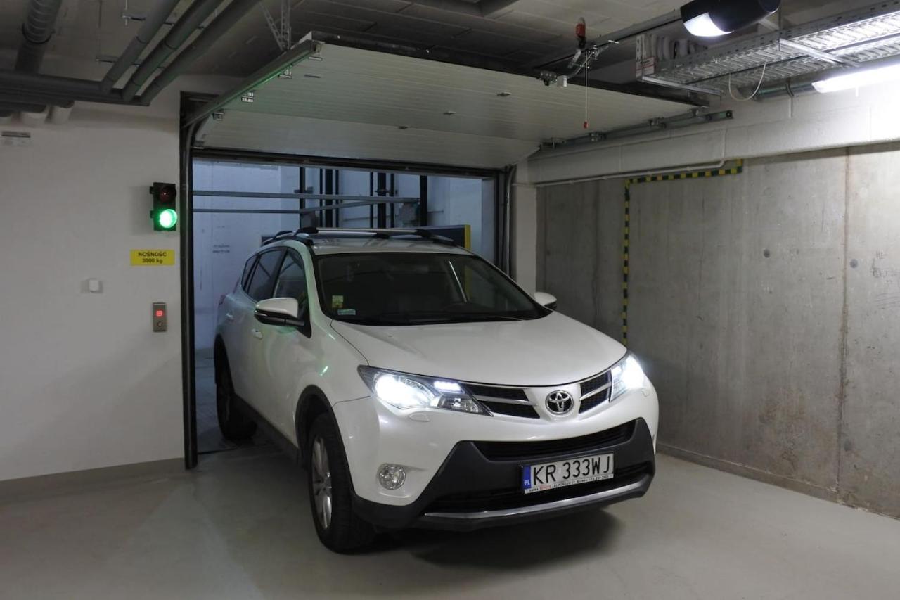 Boutique 108 - Old City, Luxury Apt. With A Garage Krakkó Kültér fotó